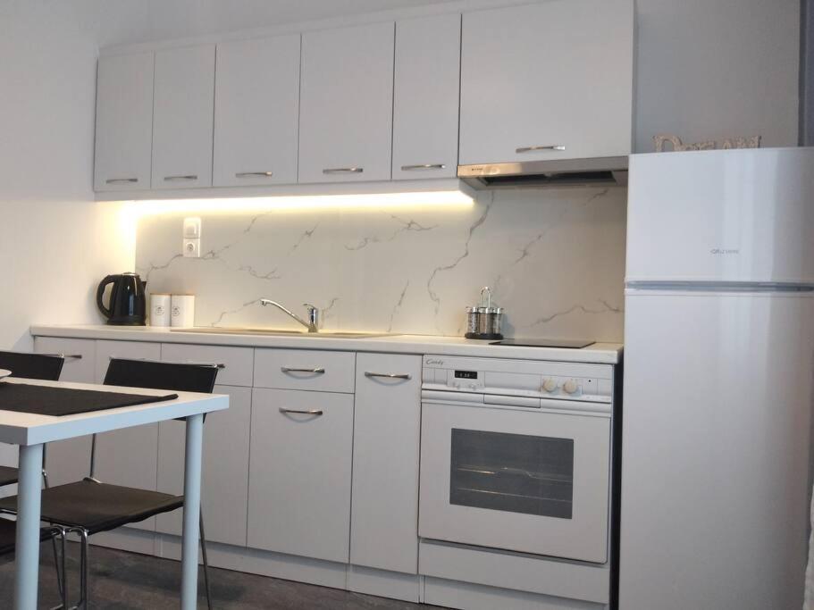 D4 Central Luxury Apartment Volos Ngoại thất bức ảnh
