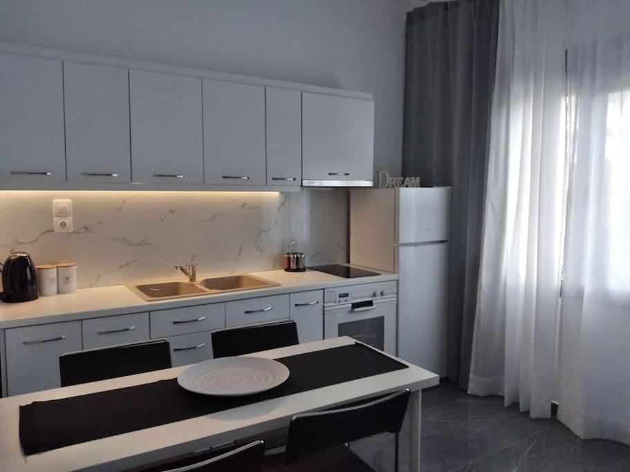 D4 Central Luxury Apartment Volos Ngoại thất bức ảnh